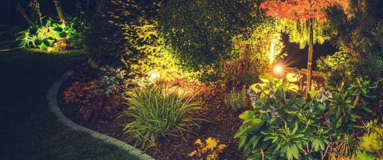 7 Types of Landscape Lights for Your Home