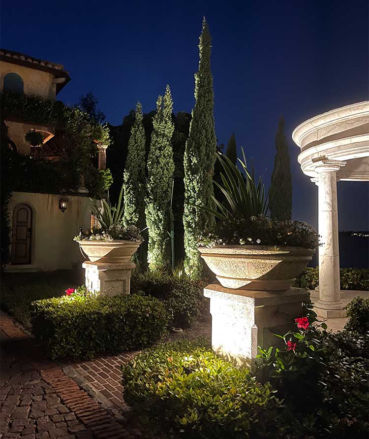 Outdoor Lighting in and Bradenton