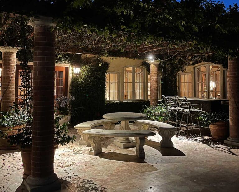 outdoor-lighting-tips-backyard-lighting